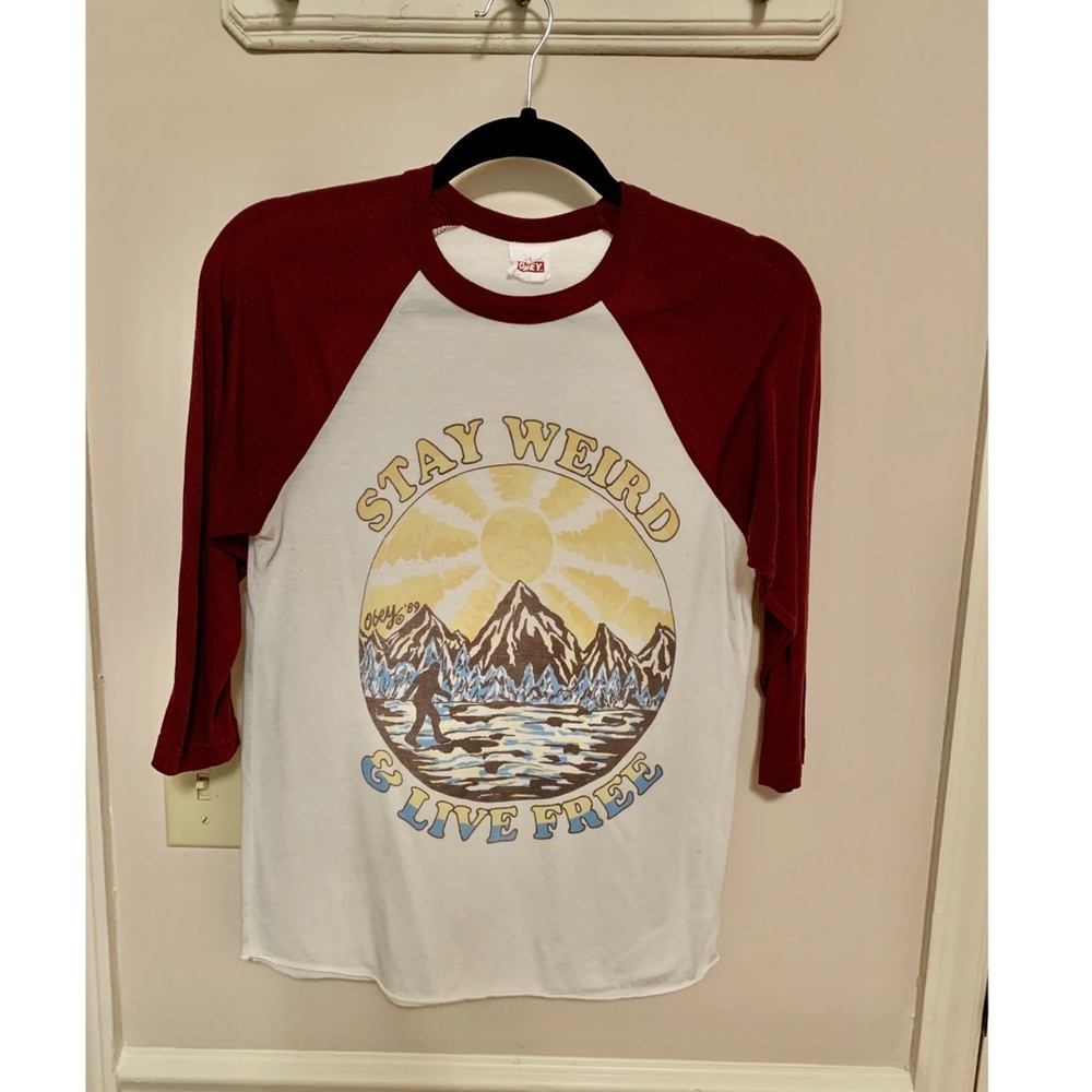 🔴SOLD🔴Obey tshirt